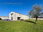 Maison à SAINT-MICHEL-EN-L&#039;HERM