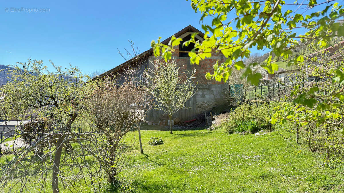 Maison à CHIRENS