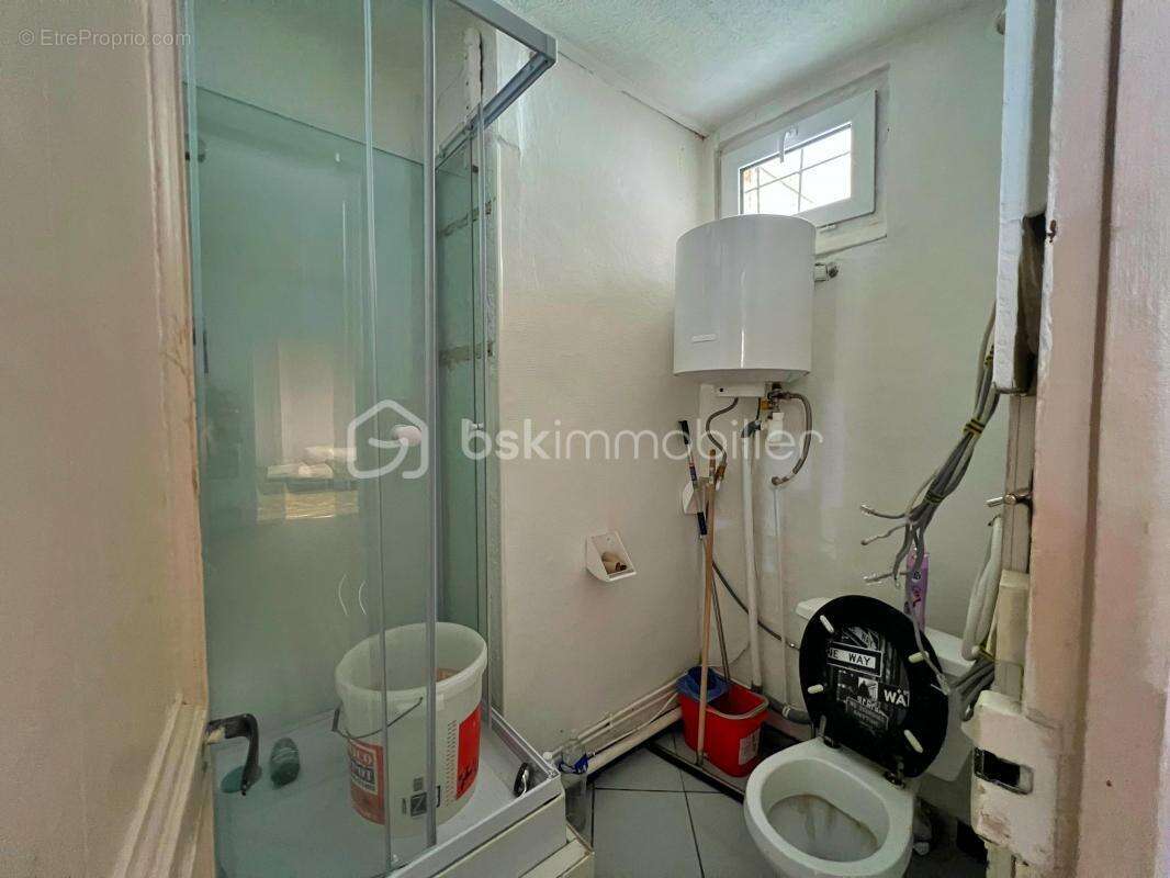 Commerce à LA CHAPELLE-EN-SERVAL