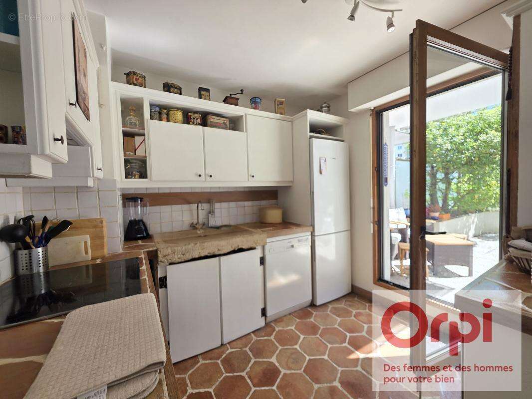 Appartement à ISSY-LES-MOULINEAUX
