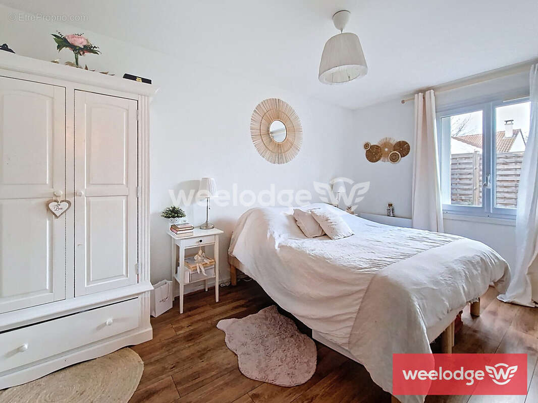 Maison à JOUY-LE-MOUTIER