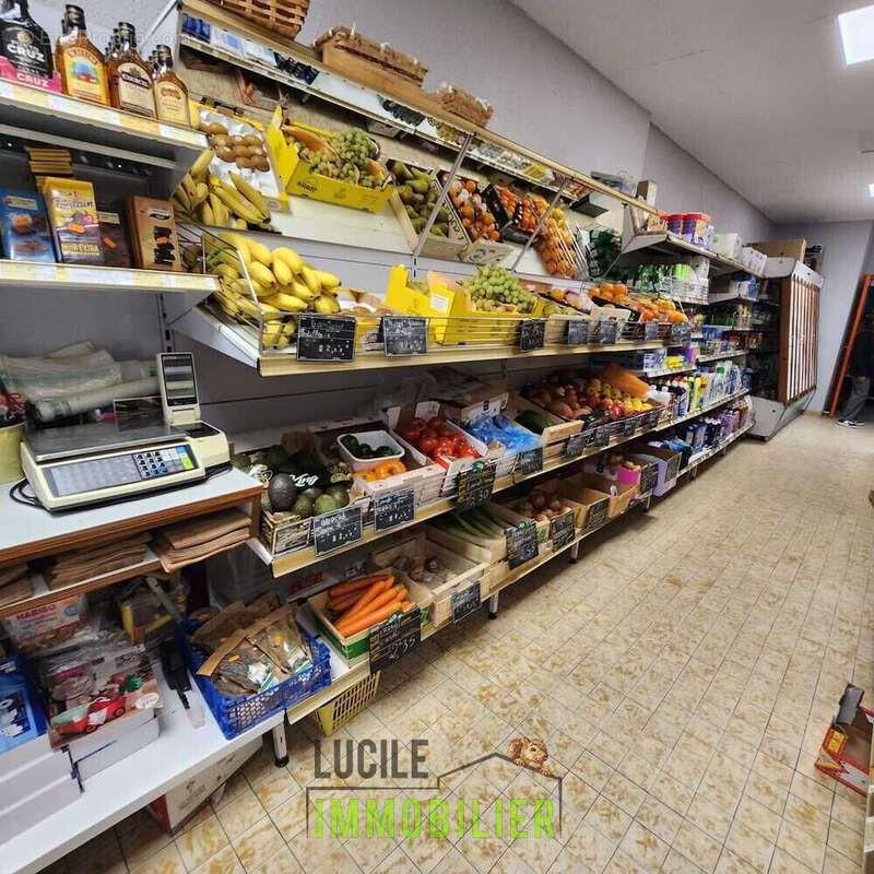 Fonds de commerce à vendre 187 m2 3 - Commerce à CLERMONT