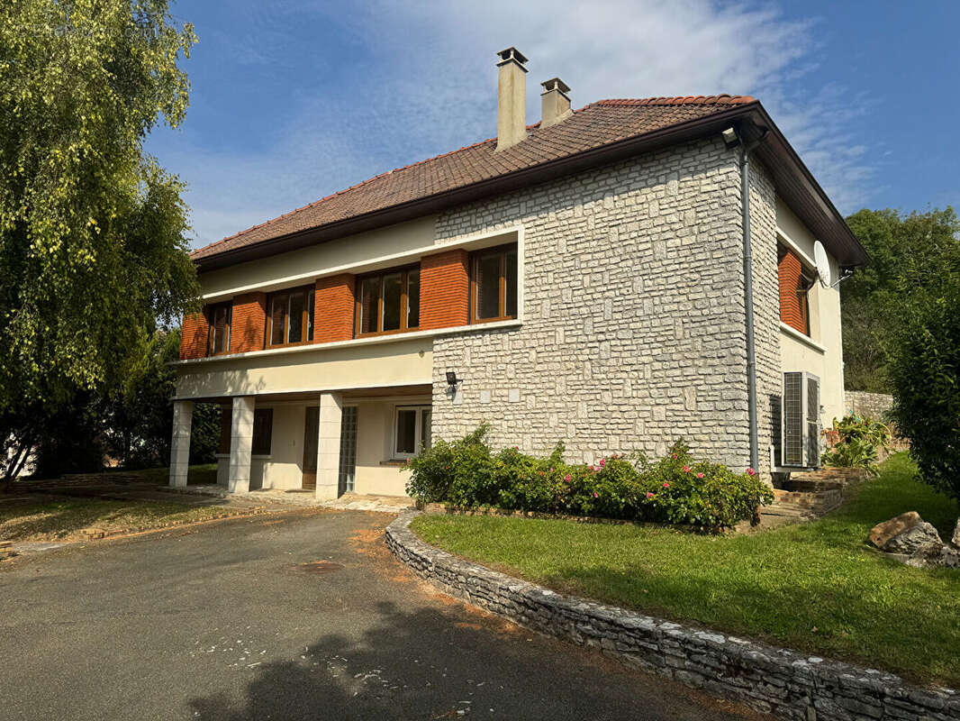 Maison à MAGNY-EN-VEXIN