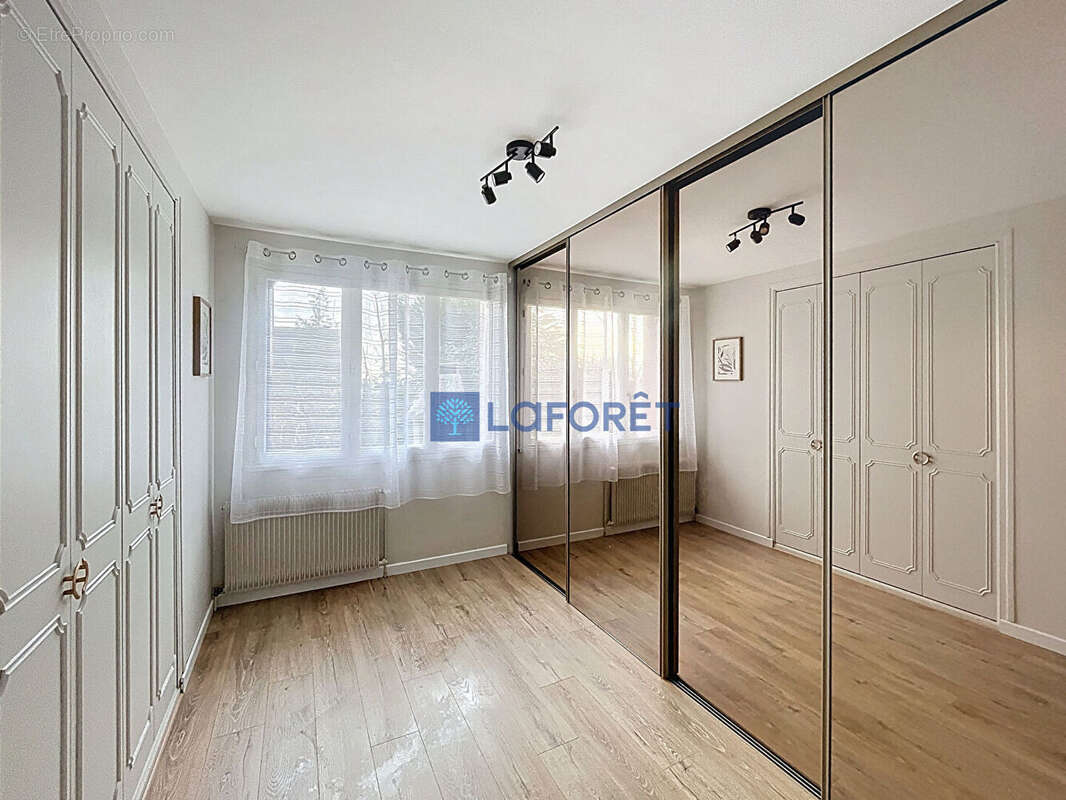 Maison à SAINTRY-SUR-SEINE