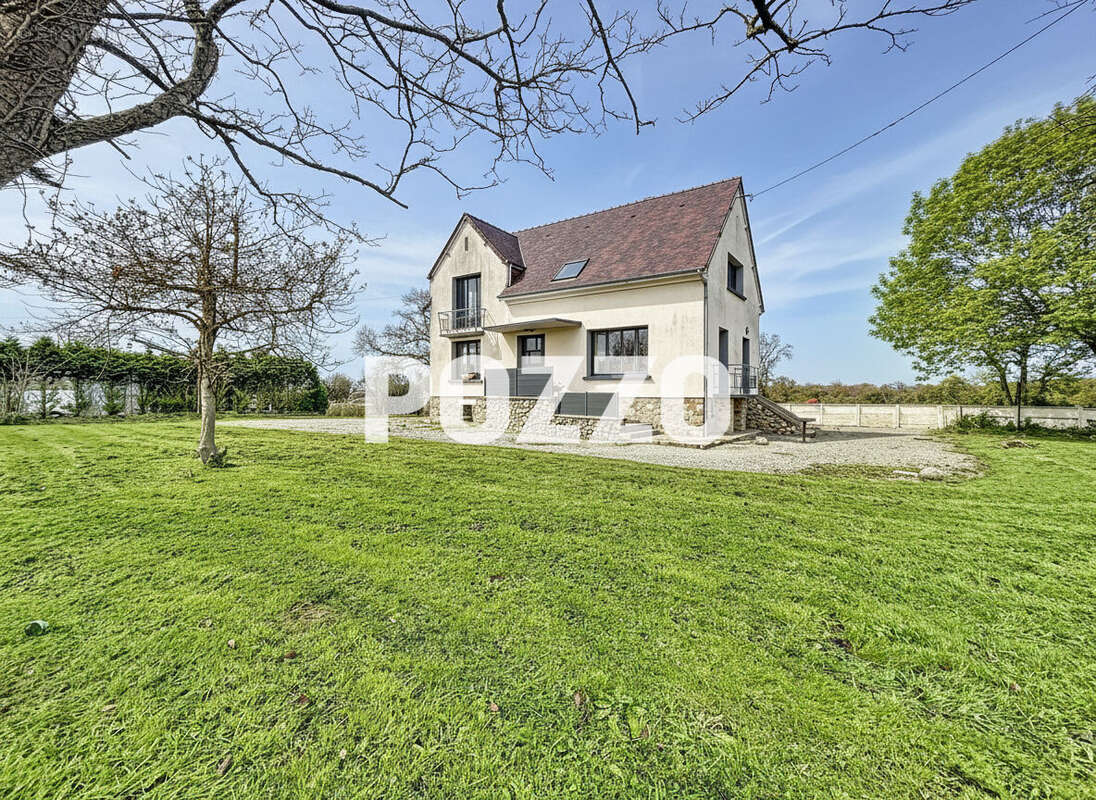 Maison La Haye 5 pièces - Saint Symphorien le Vallois - coeur commerces - photo 11