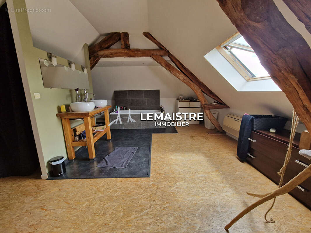Maison à vendre - A quelques minutes de St-Romain - 212 m² - 5 chambres - Dépendance - photo 14
