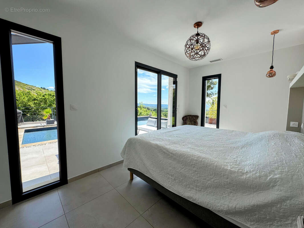 Maison à PUYLOUBIER