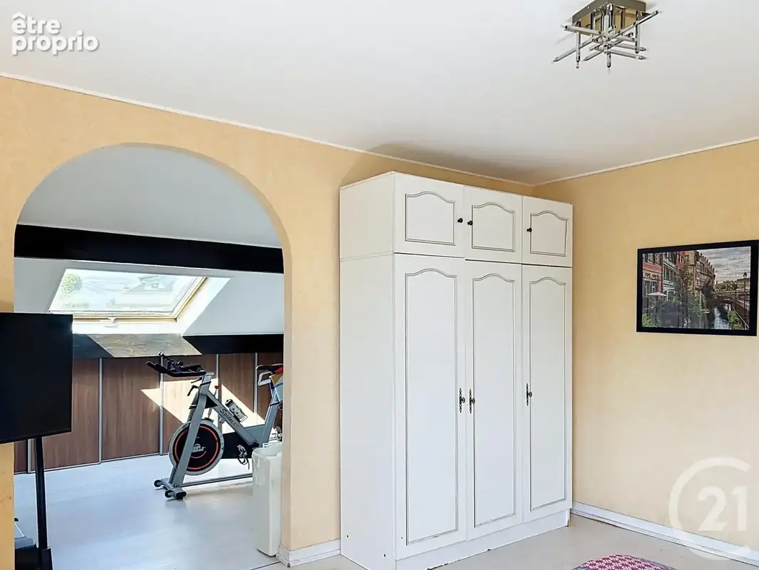 Maison 7 pièces 198 m² à vendre à Thaon-Les-Vosges (88150) - photo 16