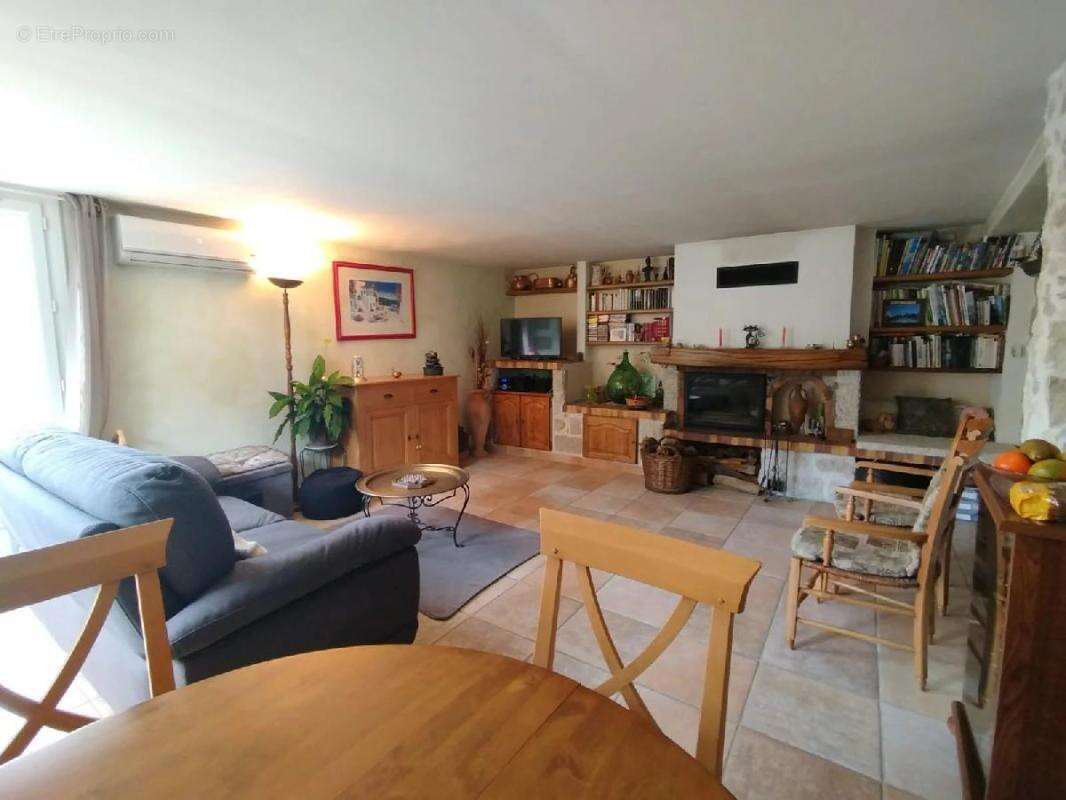 Maison à TOURRETTE-LEVENS