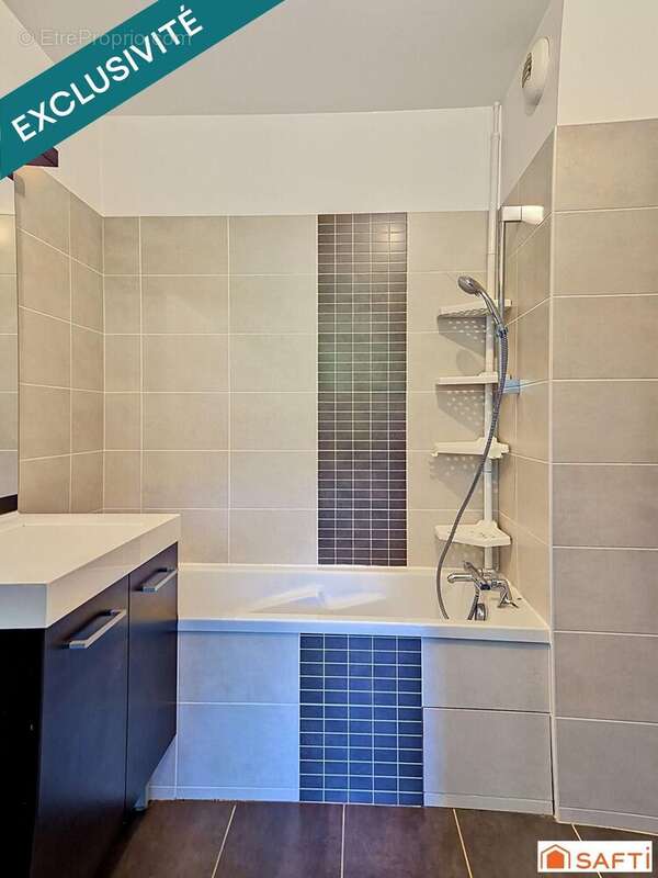 Photo 6 - Appartement à NEUVILLE-SUR-SAONE