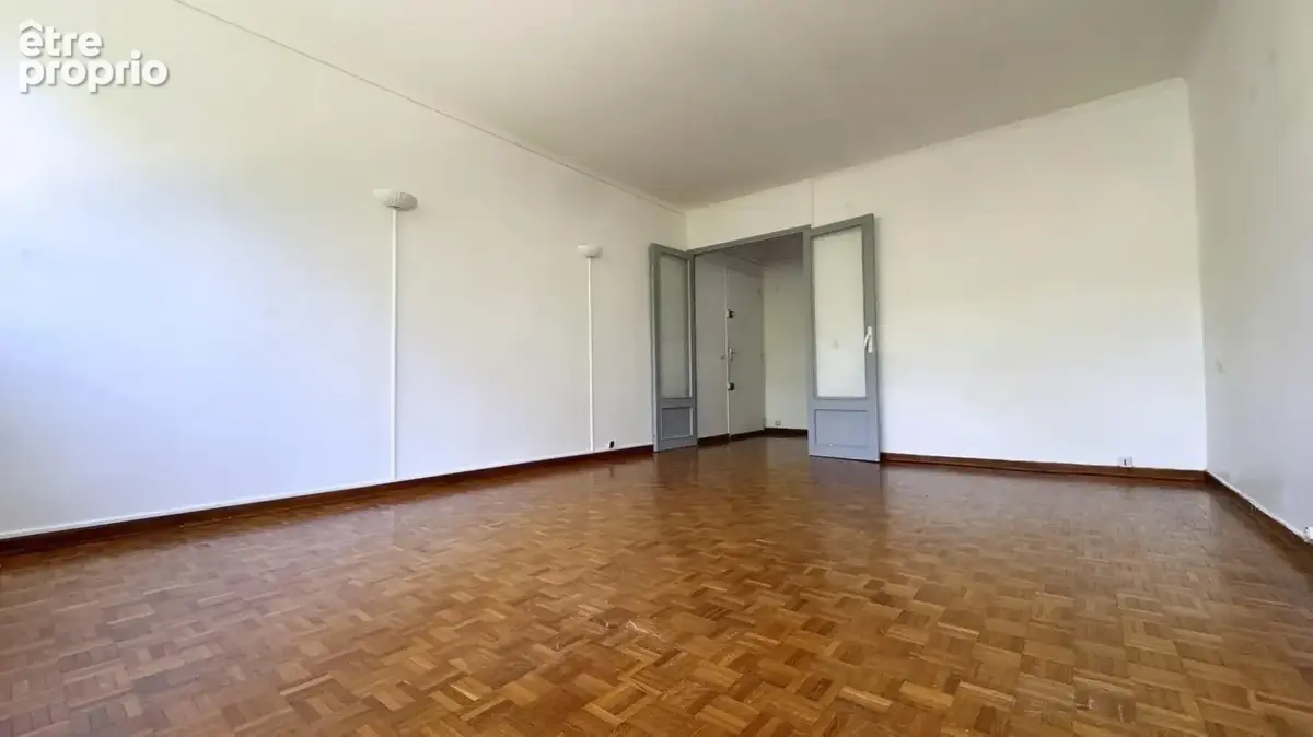 Photo 1 - Appartement à MARSEILLE-9E