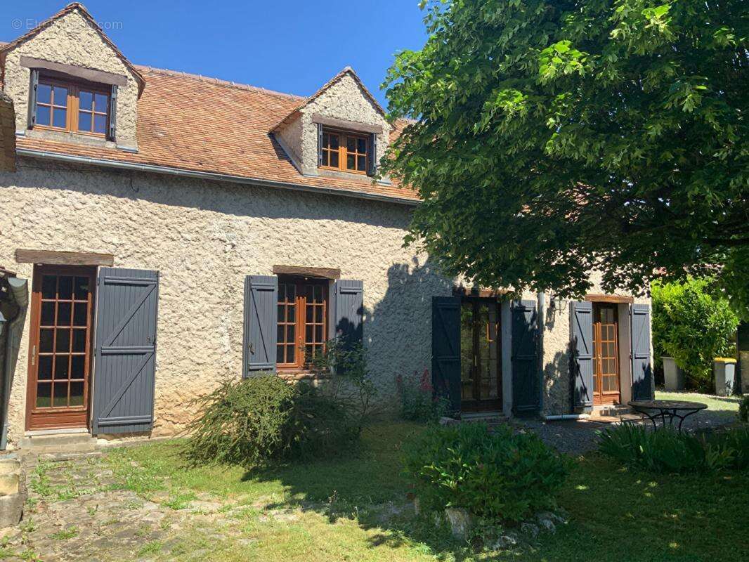 Maison à SALINS