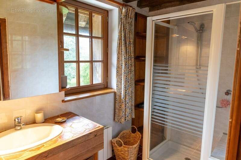 Maison à PONT-L&#039;EVEQUE