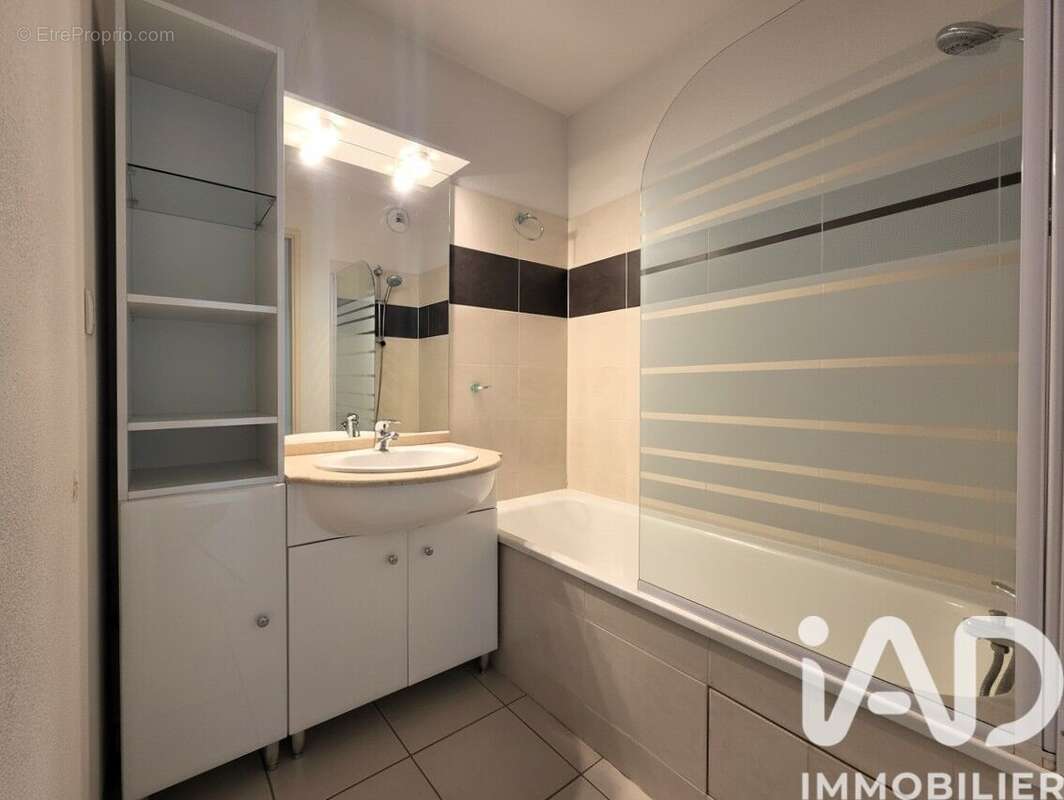 Photo 4 - Appartement à ONET-LE-CHATEAU