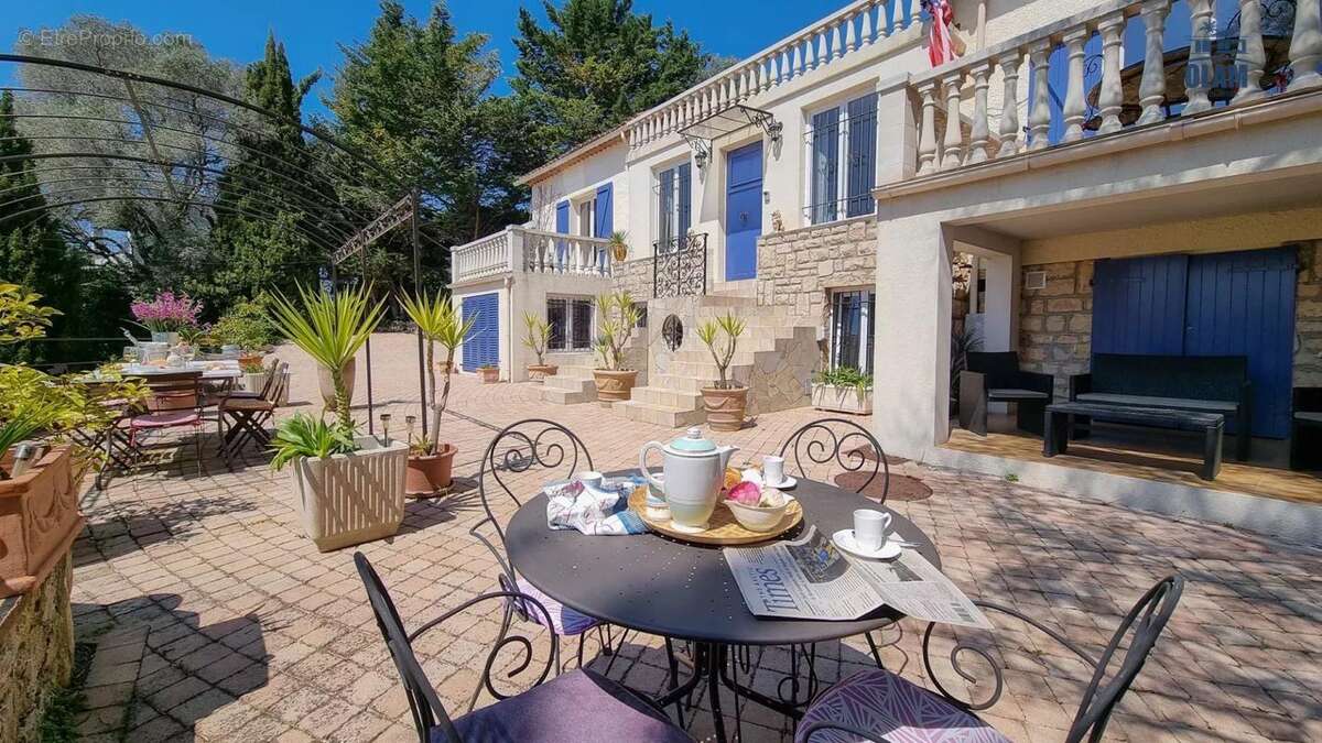 Maison à LE CANNET
