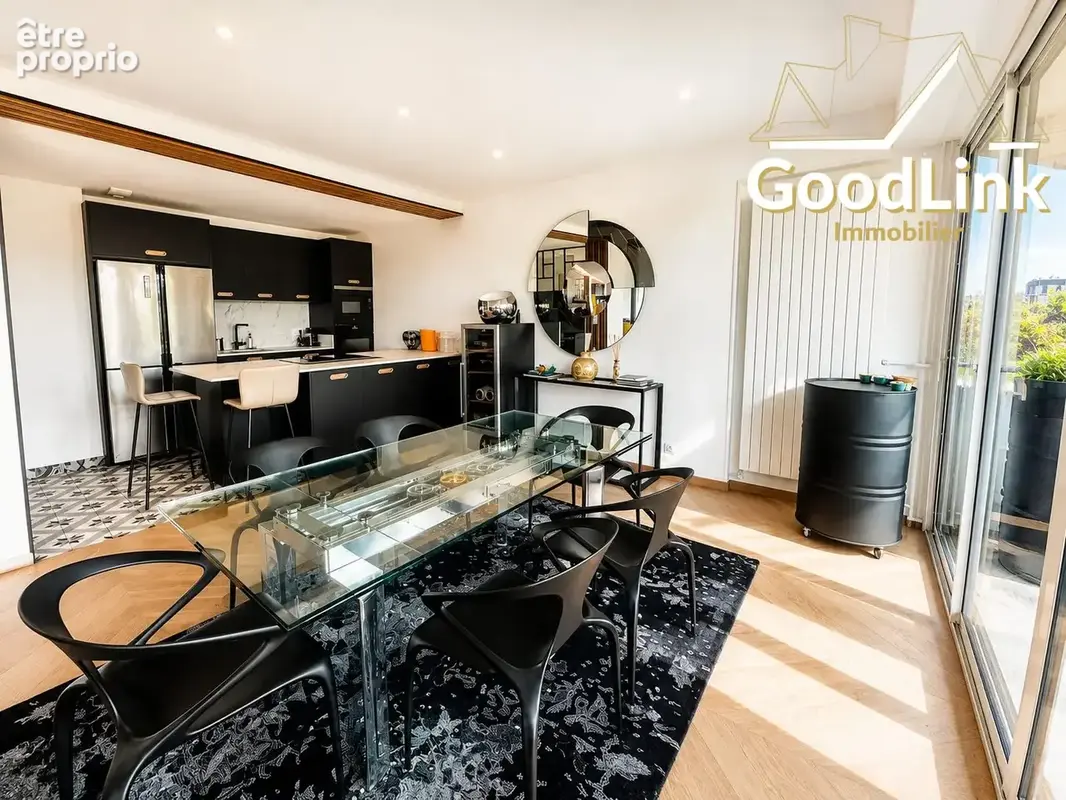 Appartement 111 m² à Le Coudray-Montceaux  - photo 3