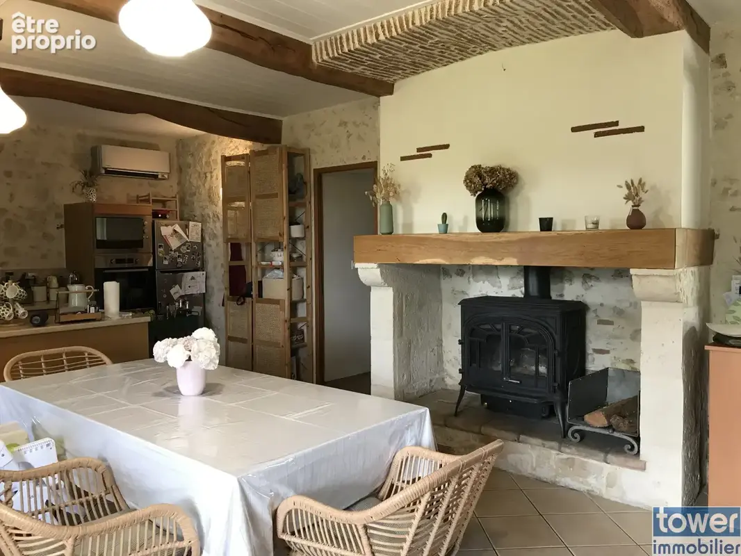 Superbe corps de ferme sur 1 hectare avec gite indépendant à rénover, séchoir à tabac et nombreuses dépendance - photo 9