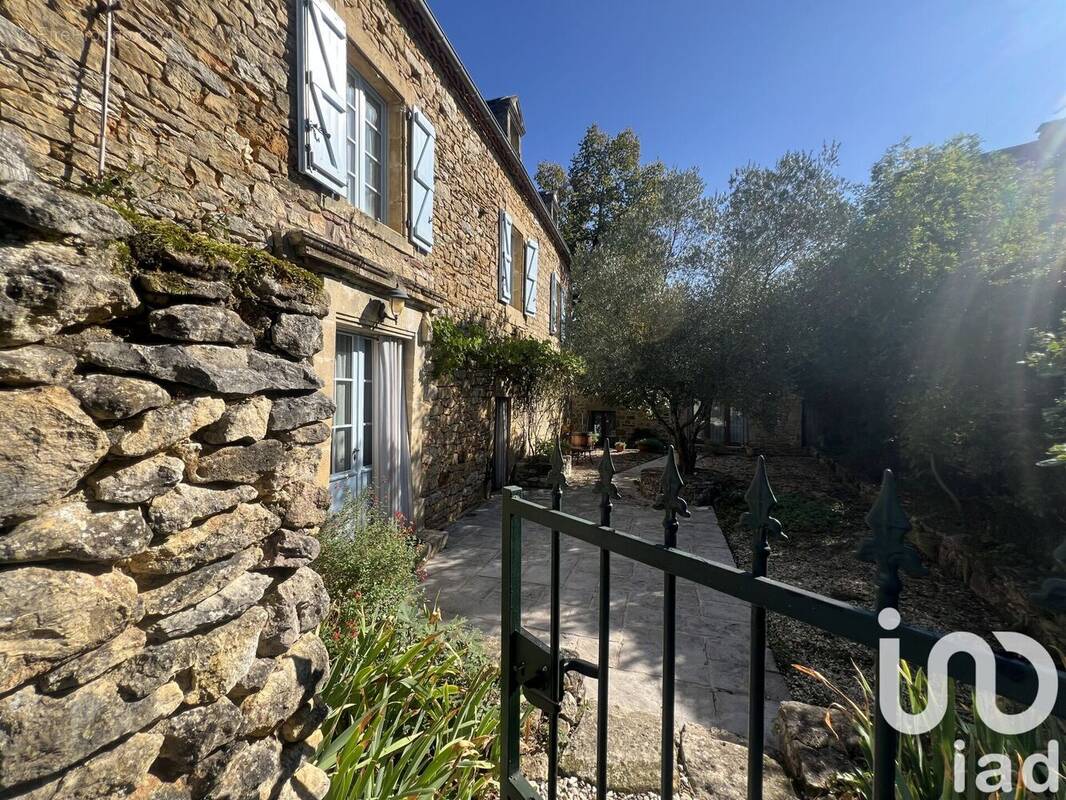 Photo 1 - Maison à NADAILLAC-DE-ROUGE