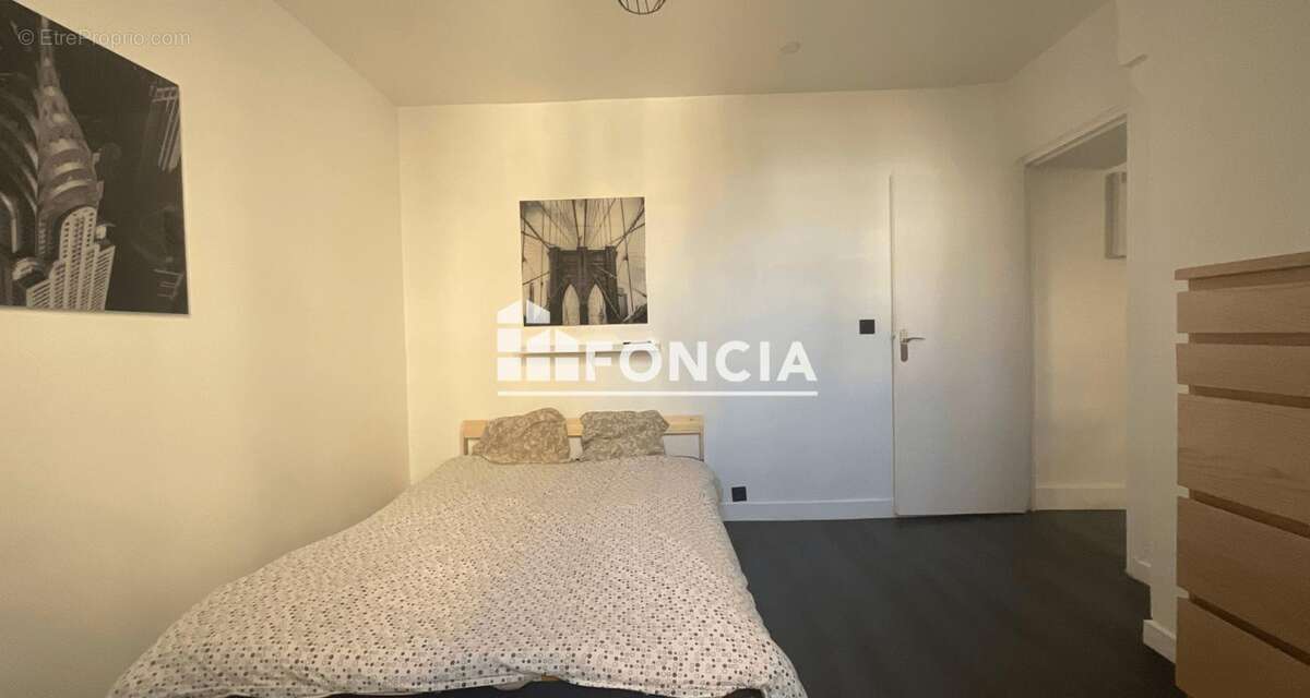 Appartement à VILLABE