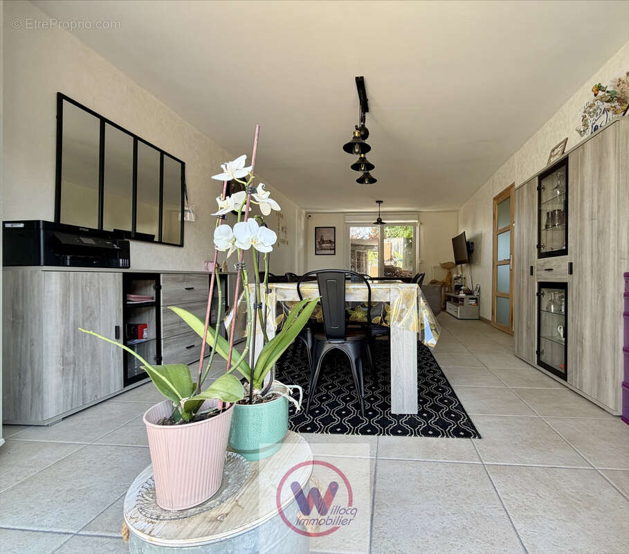 Belle maison de residence avec local professionnel en annexe - photo 5
