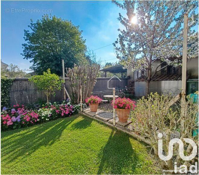 Photo 1 - Maison à BONNEUIL-SUR-MARNE