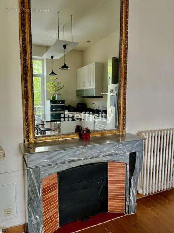 Appartement à PARIS-10E