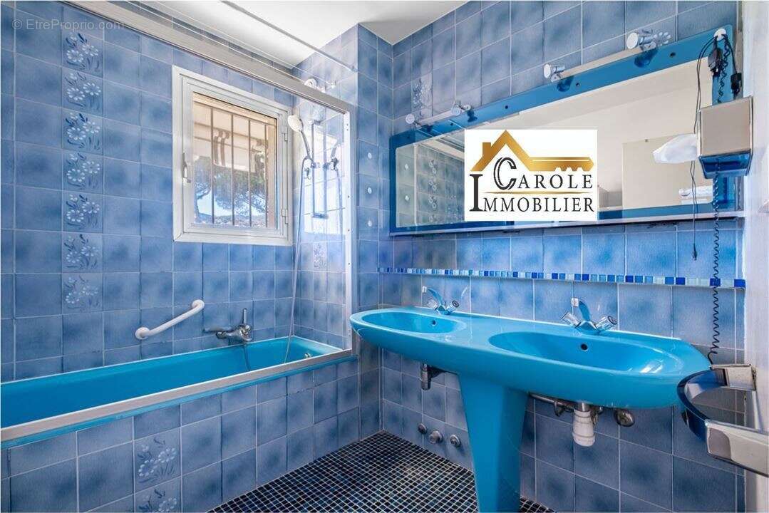 Appartement à MANDELIEU-LA-NAPOULE