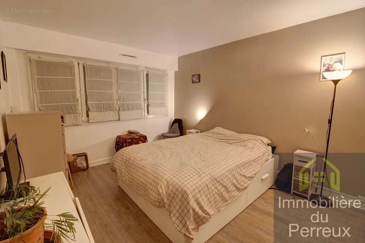 Appartement à LE PERREUX-SUR-MARNE