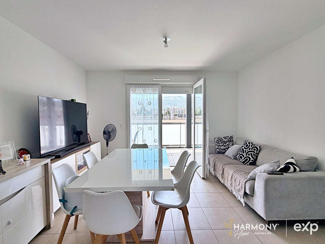 Appartement à MARSEILLE-11E