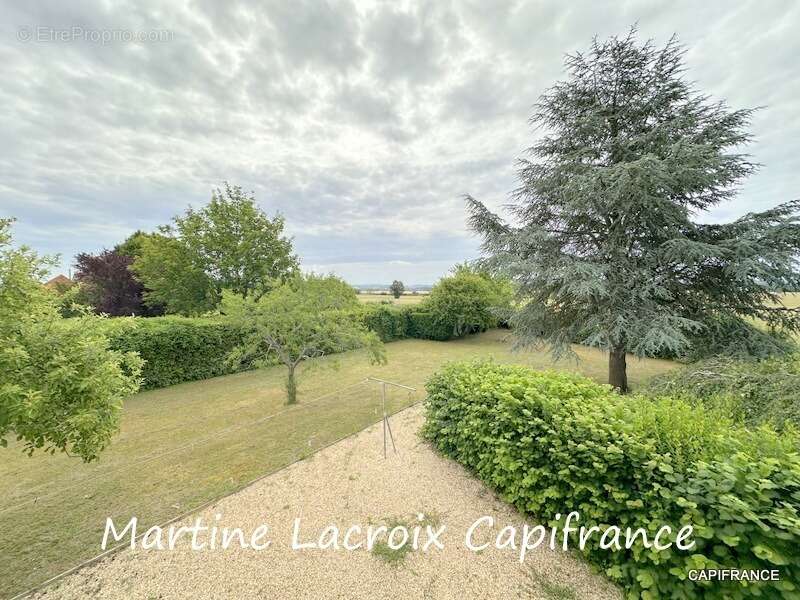 Maison à CHERRE