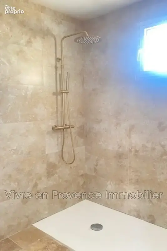 Maison 3 pièces 82 m² à vendre à Saint-Saturnin-Les-Avignon (84450) - photo 3