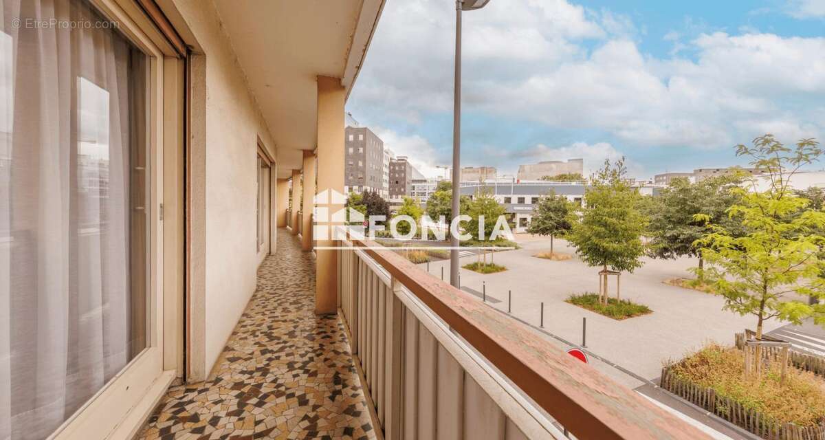 SALINS - 168m2 - 5 chambres- 2 parkings - photo 3