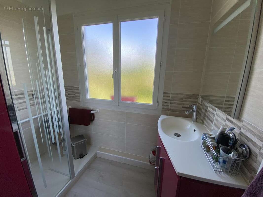 Maison 86 m² à Saint-Aubin-Sur-Gaillon  - photo 6