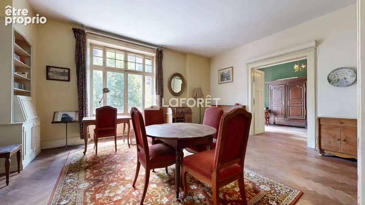 Avenue des Vosges appartement 6 pièces de 181m² - photo 2