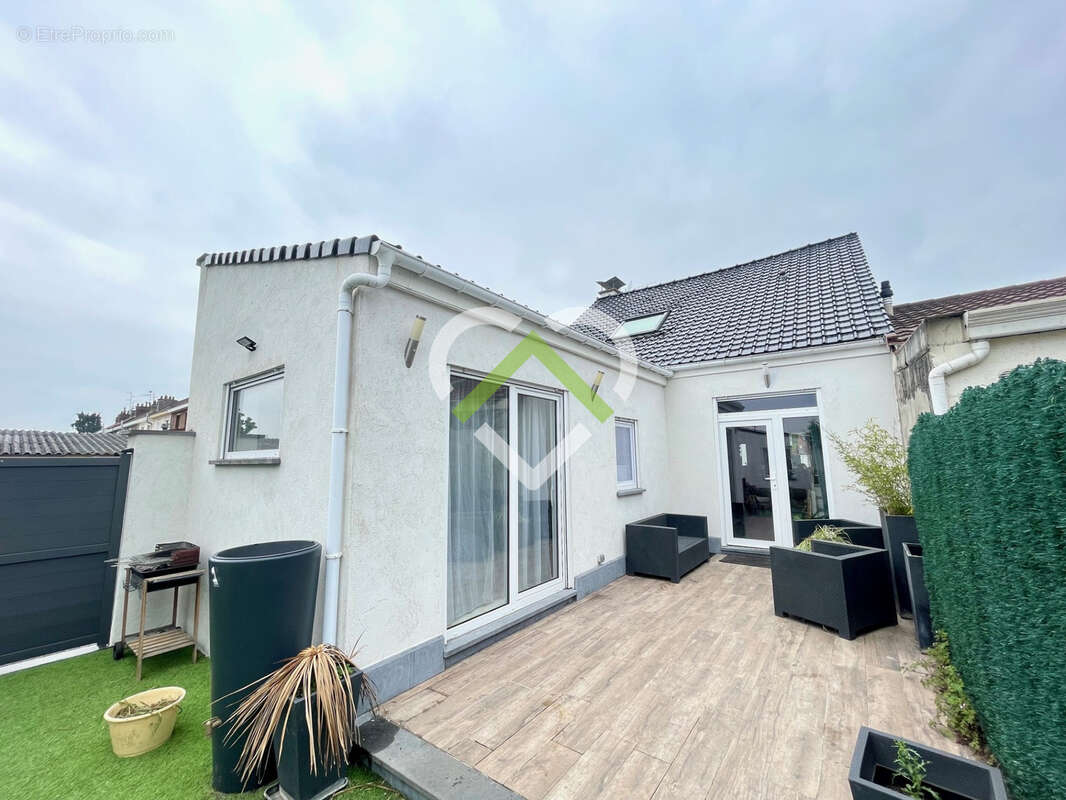 Maison entièrement rénovée LESQUIN - photo 5