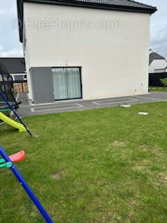 Maison à OSTRICOURT