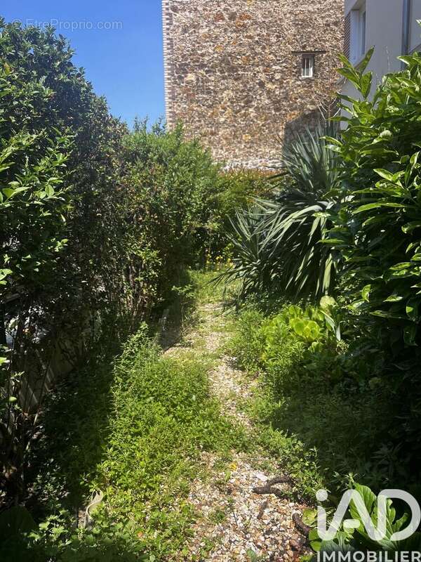 Photo 3 - Appartement à LA GARENNE-COLOMBES