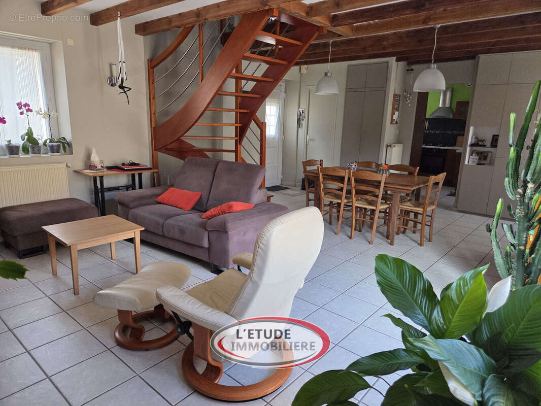 Maison 90 m² à La Montagne  - photo 4