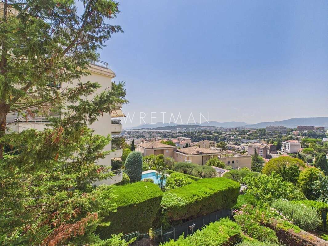 Magnifique appartement 3 pièces avec terrasse, aperçu mer et garage - Le Cannet - photo 3