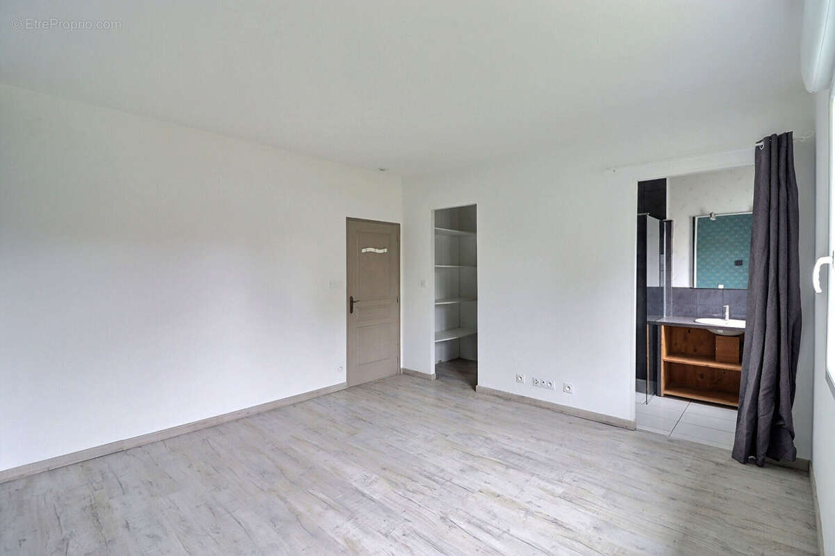 Maison à CAMPET-ET-LAMOLERE