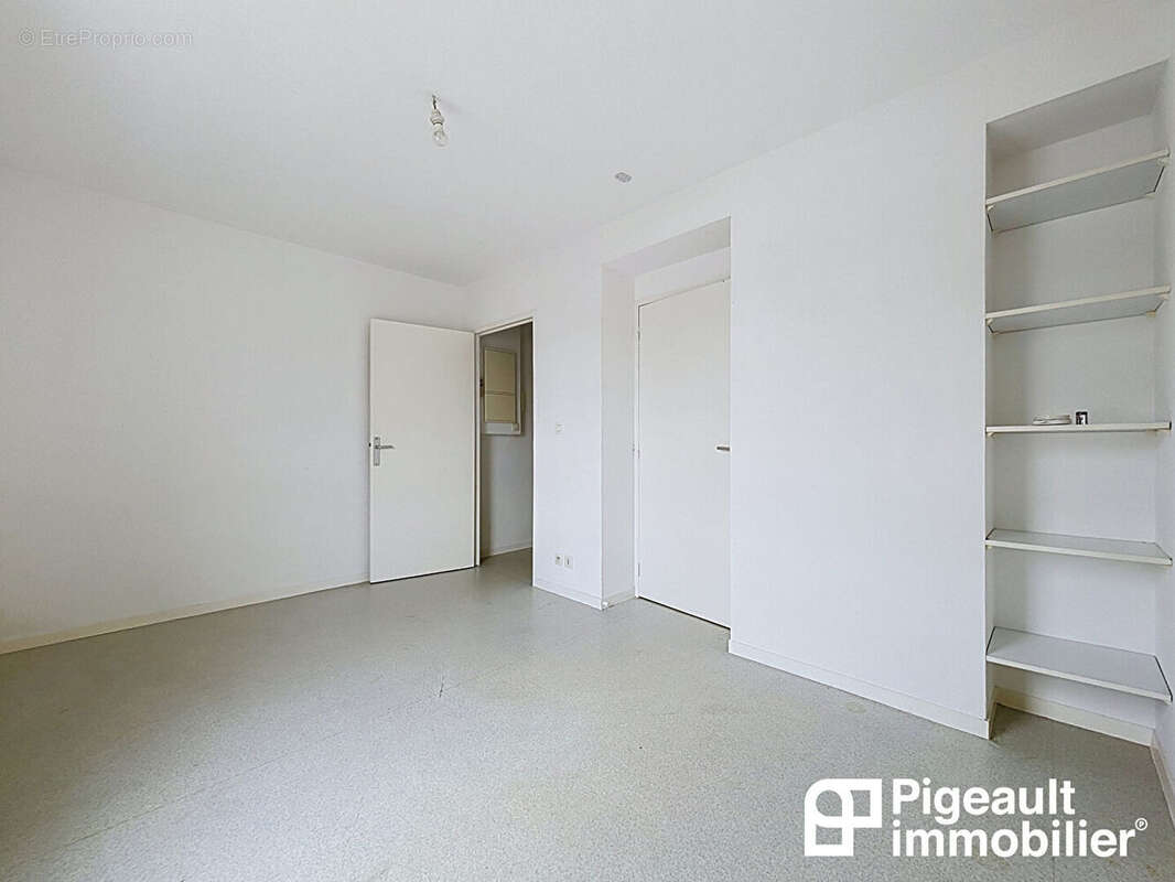 Studio à vendre - Proche université - Rennes - Quartier Beaulieu - Parking - photo 5