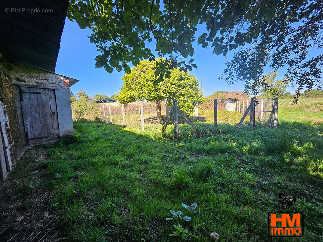 Maison à RILHAC-LASTOURS