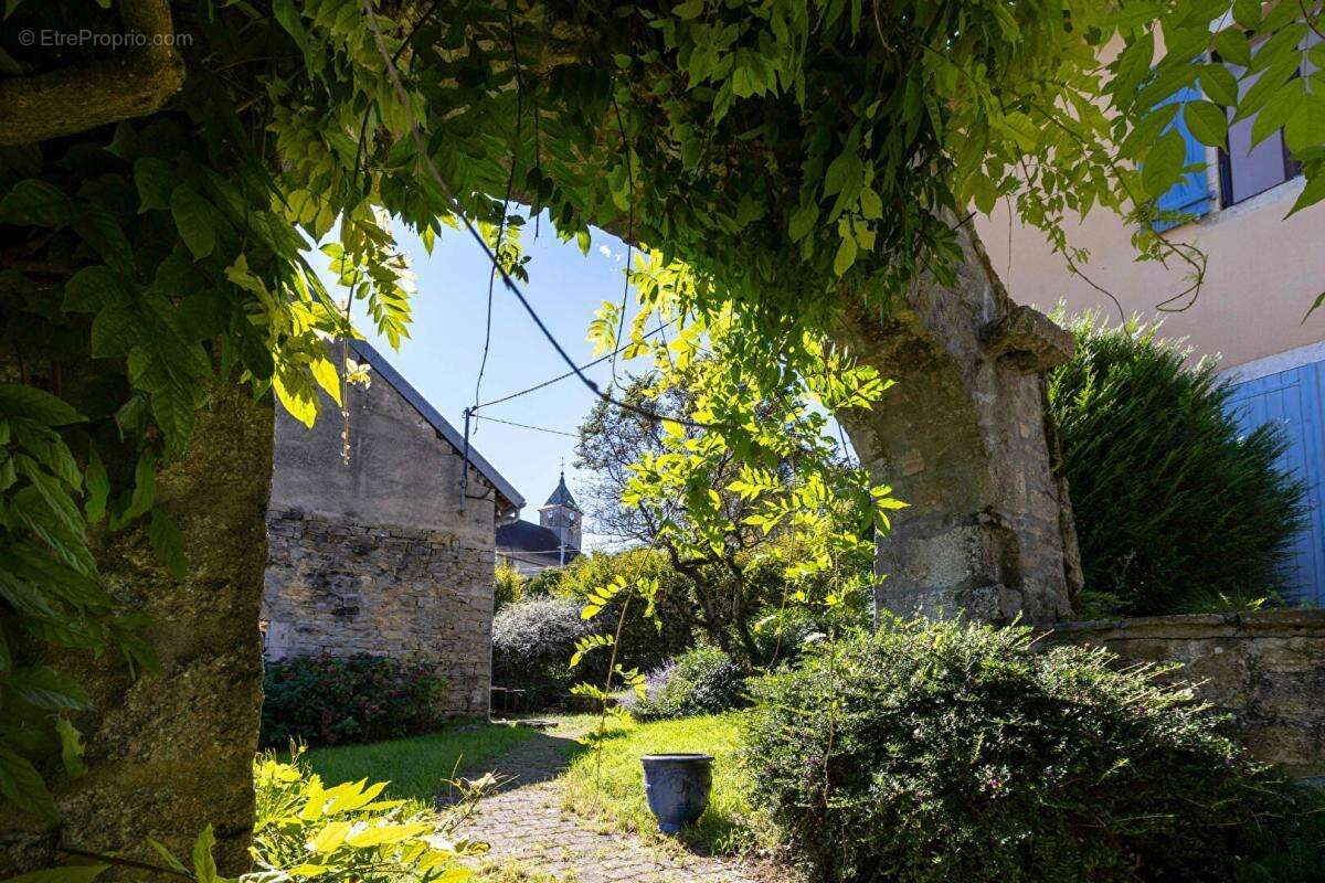 Maison à LE FIED