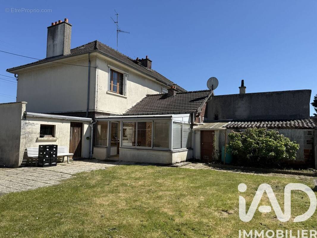 Photo 1 - Maison à TERGNIER