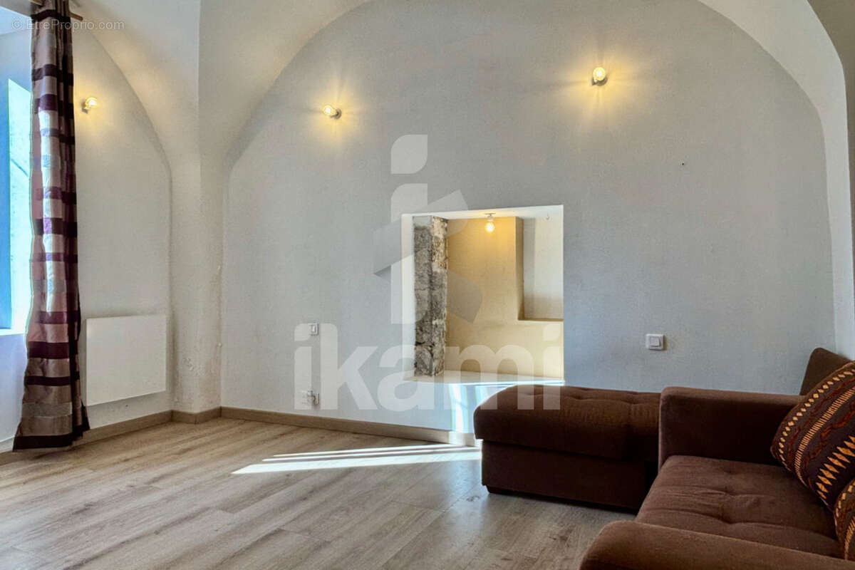 Appartement à SAINT-BAUZILLE-DE-PUTOIS