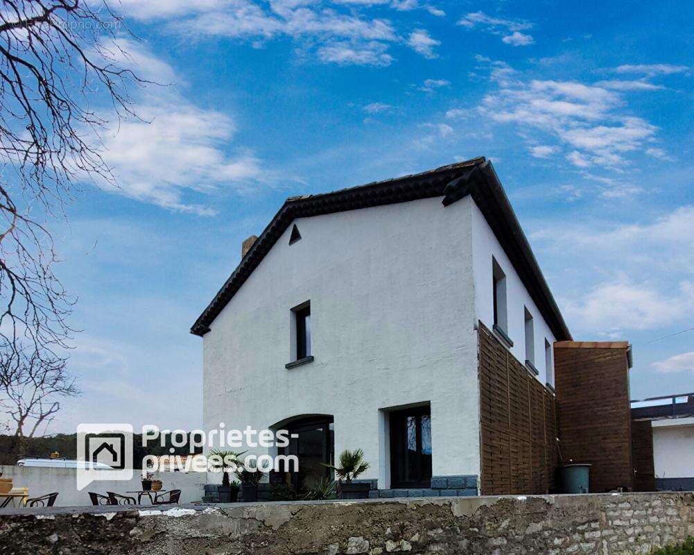 Maison à SAINT-PAUL-LE-JEUNE