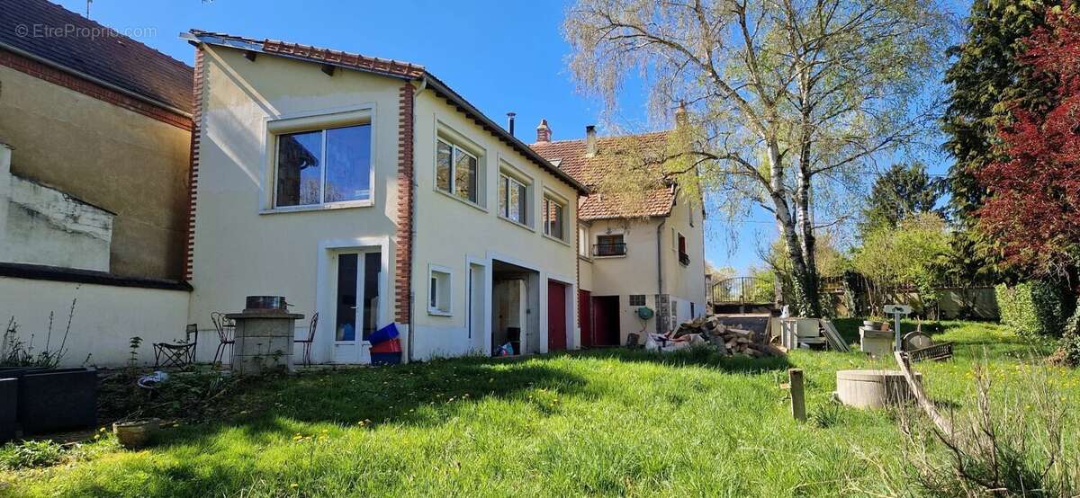 Maison à THOURY-FEROTTES