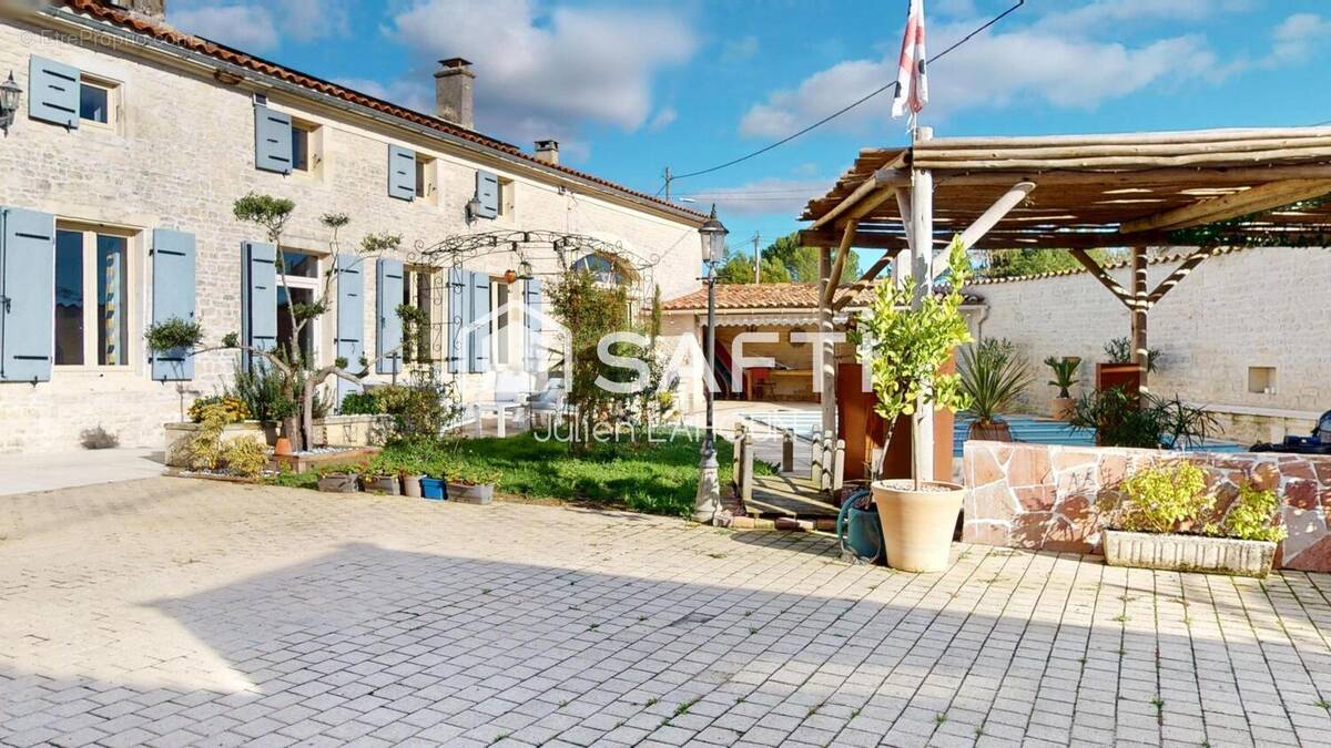Photo 1 - Maison à MATHA