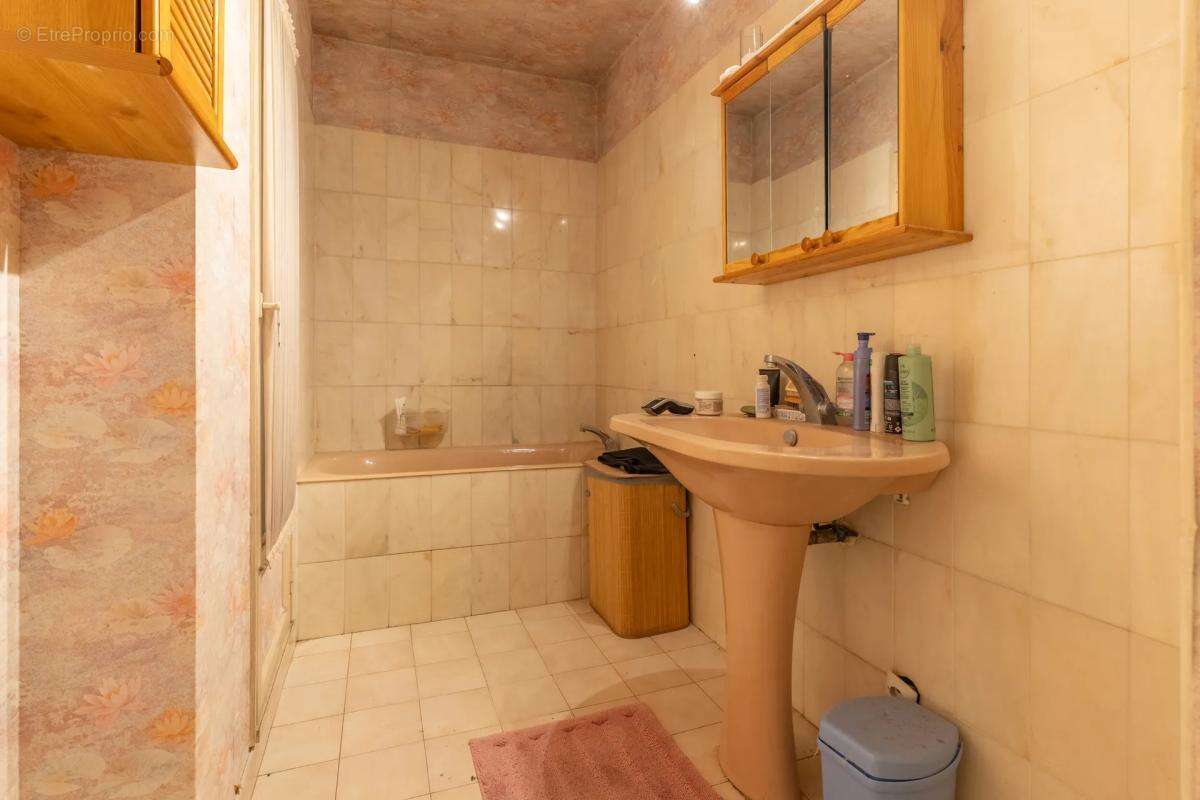 Appartement de 5 pièces de 91 m² à Saint-Ouen-l'Aumône - photo 9