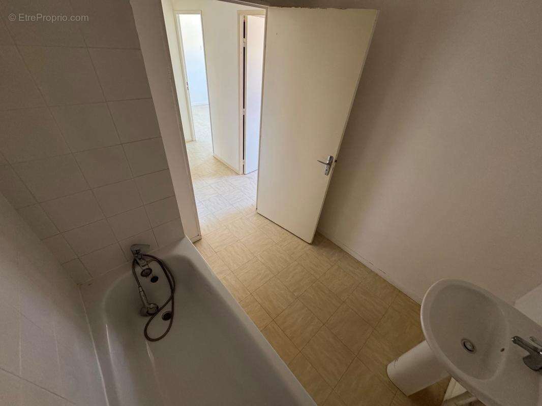 Appartement à VILLEFONTAINE